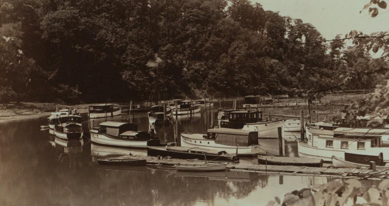 Inwood Hill Boat Basin seen in a 1935 photo. Inwood Hill Park Boat Basin seen in a 1935 photo.