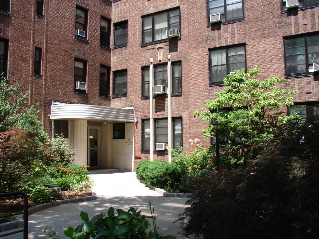 Park Terrace Gardens, Inwood, NYC.