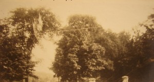 Isham Park entrance in 1918