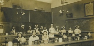 Educational Alliance children's cooking class, Source Milstein Jewish Archives.