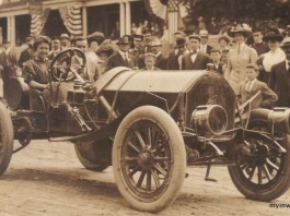 Joan Cuneo Circa 1911 behind the wheel of a Knox Giantess. Image courtesy of Wilmington Historical Society.