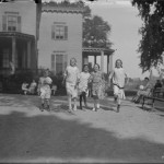 Isham Home by William Hassler circa 1912-1915