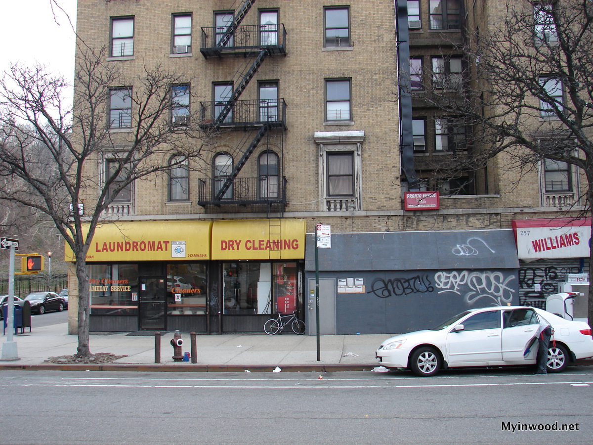 Laundromat, Dyckman Street and Payson Avenue. Closed in 2016.