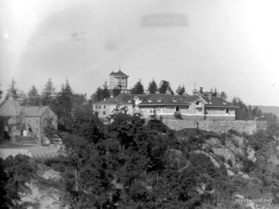 CKG Billings estate to left atop Fort Tryon in 1906, photo by Ed Wenzel.